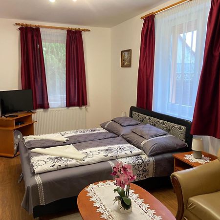 Vadrozsa Vendeghaz-Apartman Demjén Εξωτερικό φωτογραφία