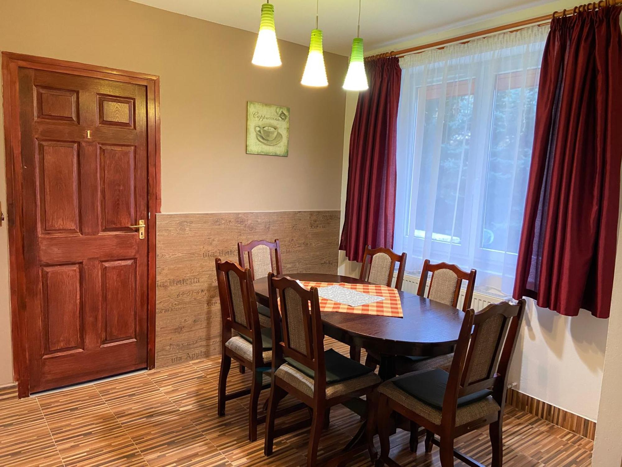 Vadrozsa Vendeghaz-Apartman Demjén Εξωτερικό φωτογραφία